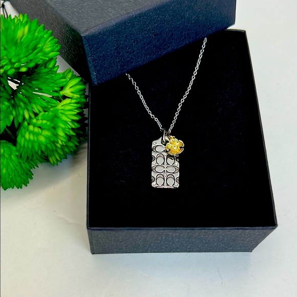 Coach Silver & Gold dog tag flower Pendant Necklace NWT! - Picture 1 of 11